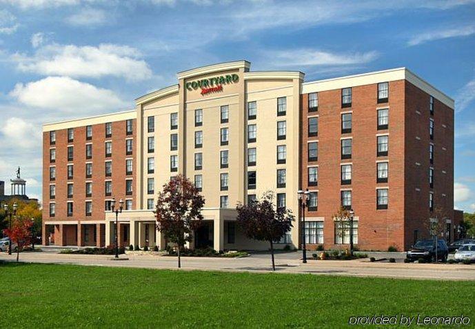 Courtyard Hotel Hamilton