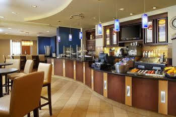 Courtyard 3* Hamilton